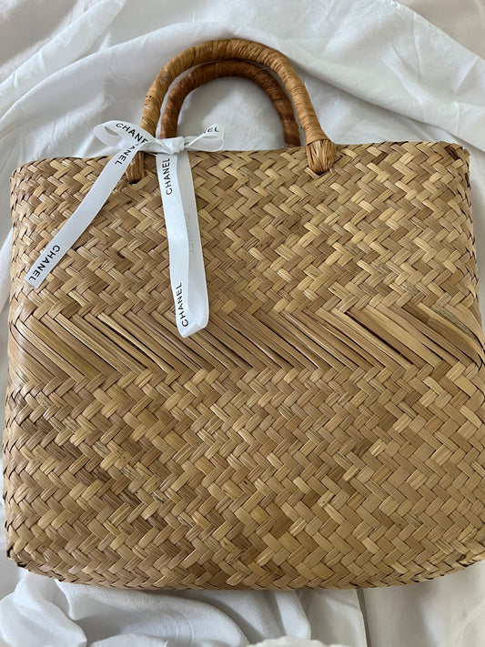Gabrielle straw bag